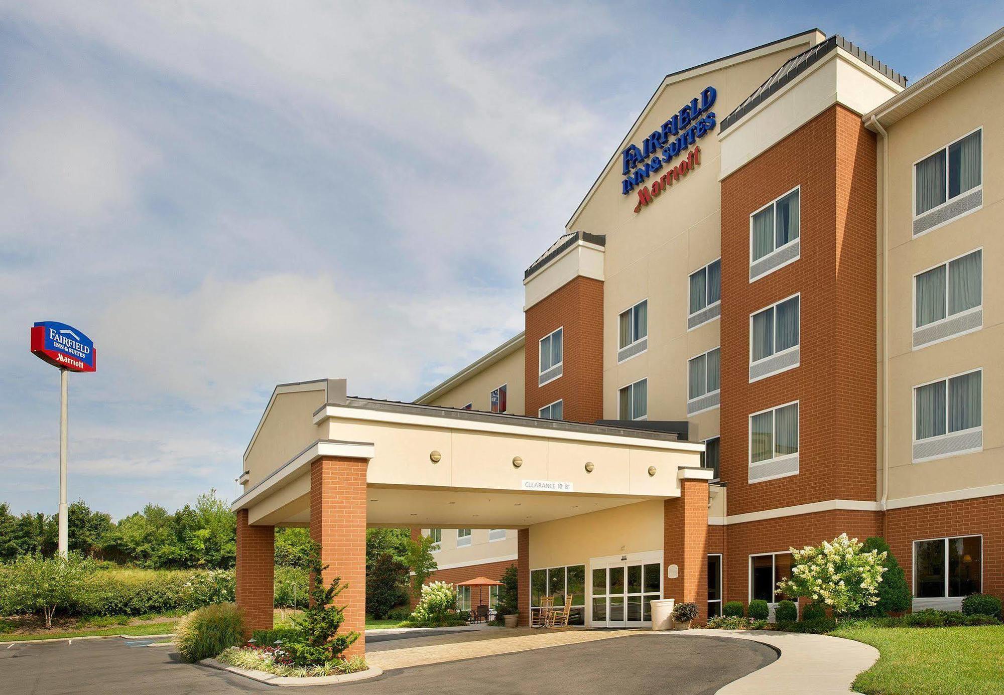 Fairfield Inn And Suites Cleveland Exterior photo